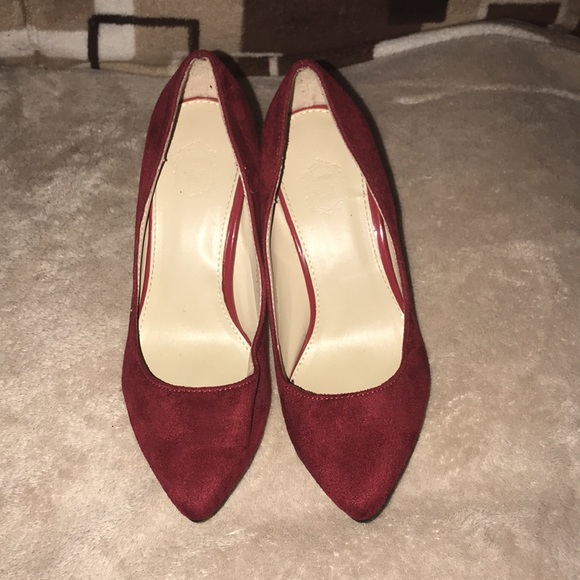 Red suede heels 👠 designed by ollio size 5.5 - Picture 3 of 10